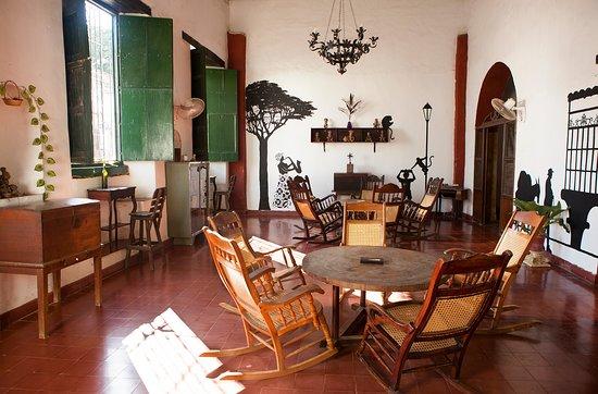 Cafe Mompox Colonial House