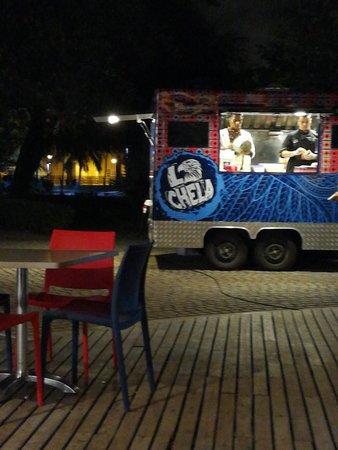 La chela restaurante
